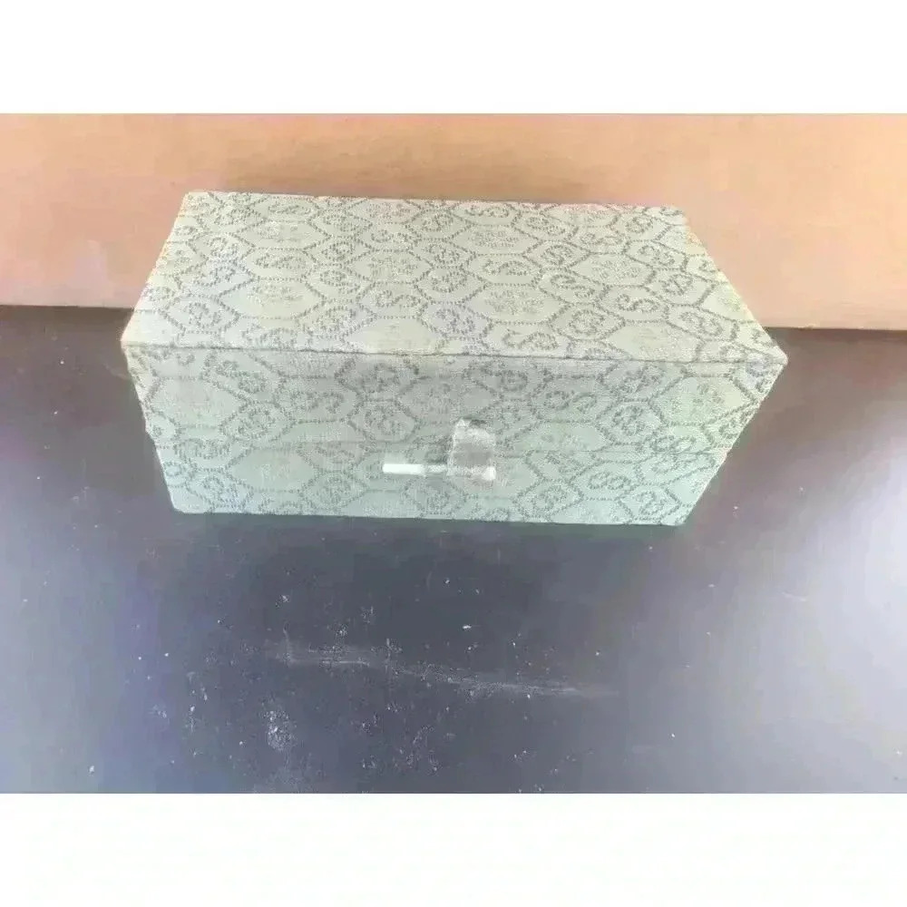 Crystal Dreidel Engraved With Stand Velvet Box - Picture 6 of 6